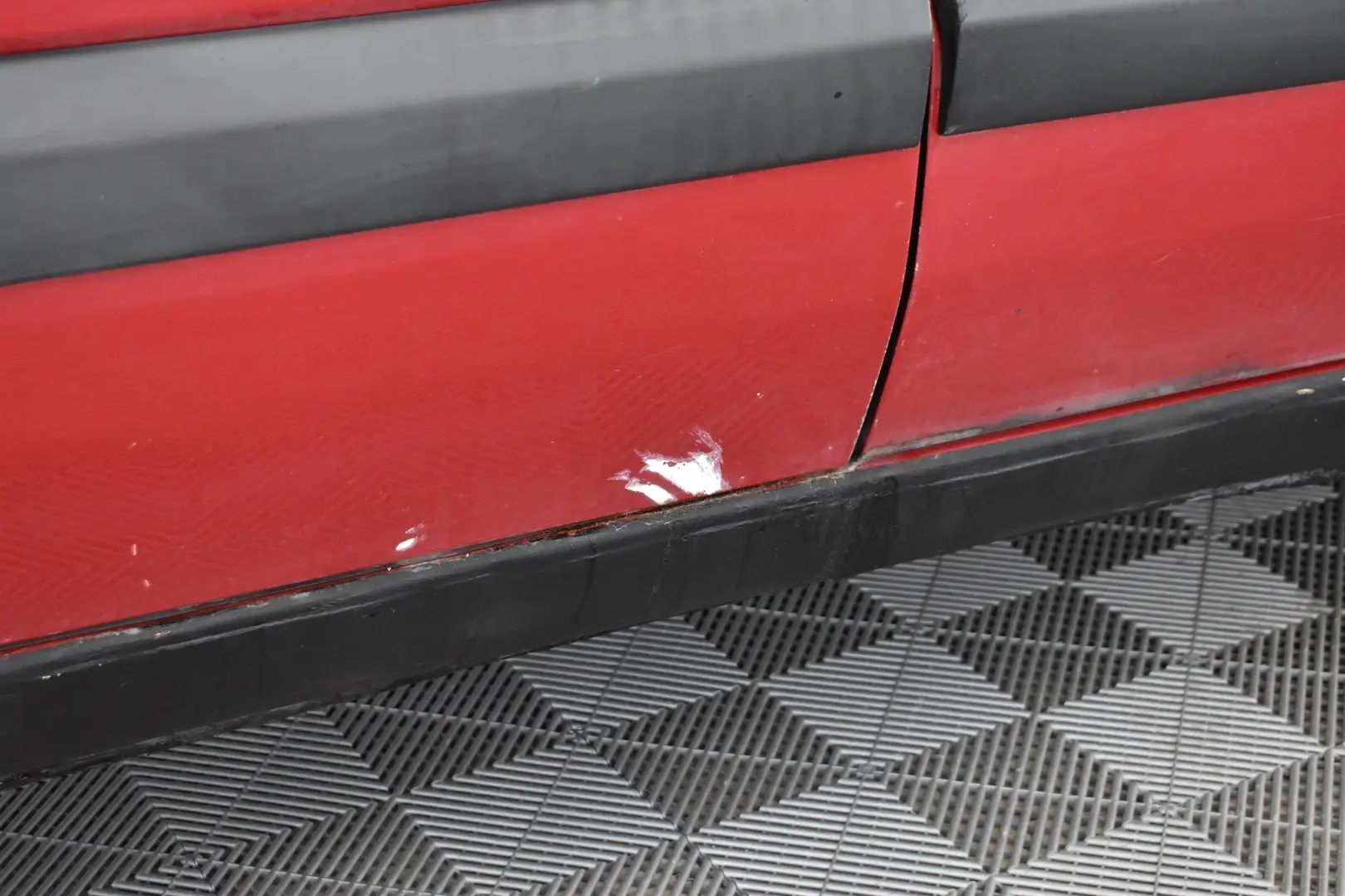 Car Image - 7s9mQolpfW3Kf3Lk1ej2q0
