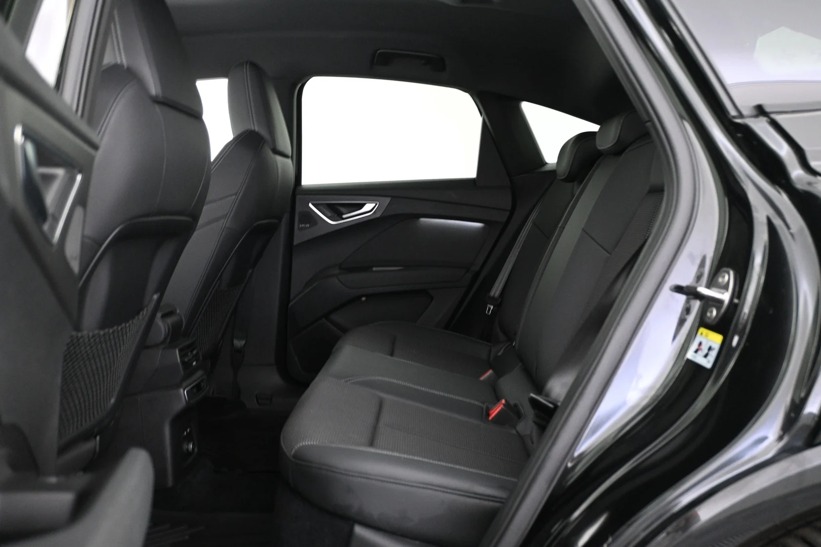 Car Image - 2bX5vKIBSfr9AujxOupn6l