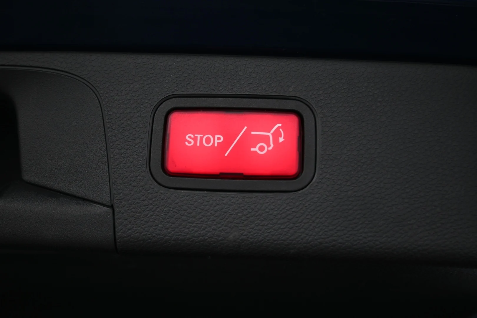 Car Image - 2qjeFJN5qCagdDYyXuaqEt