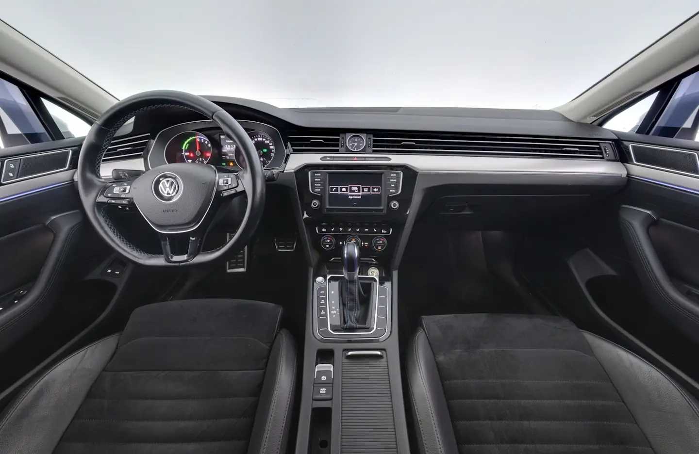 Car Image - 5W4z6HrYcc2BgK1plb77FG