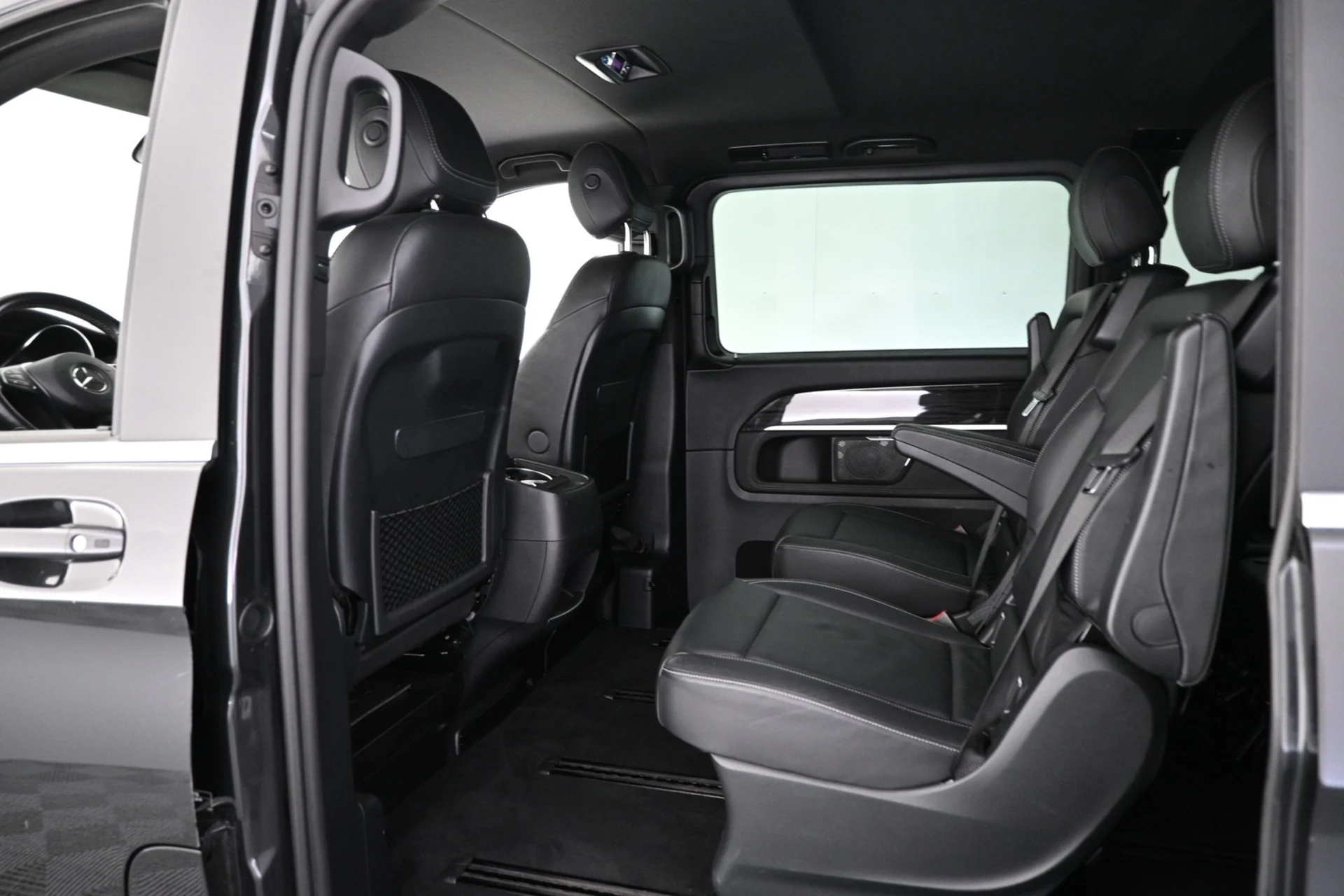 Car Image - 6LTBMJMbEvCBAZxyZuibWL