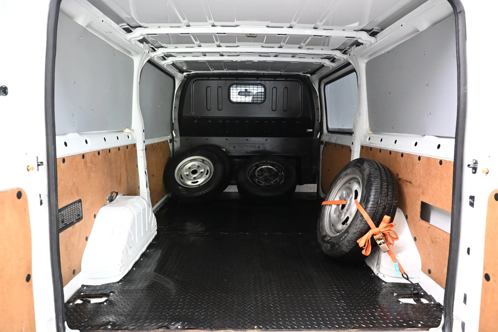 Car Image - 1nYMFxB102OGZnyzWICtGB
