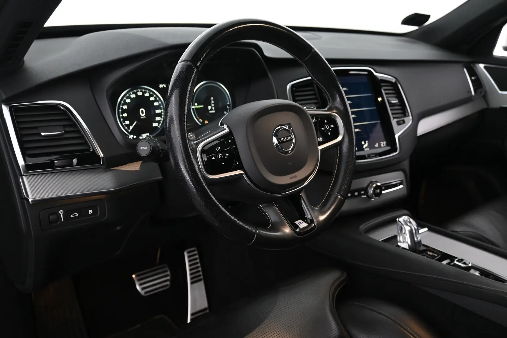Car Image - 2SsgJc5xlq2Uqx61A9revj