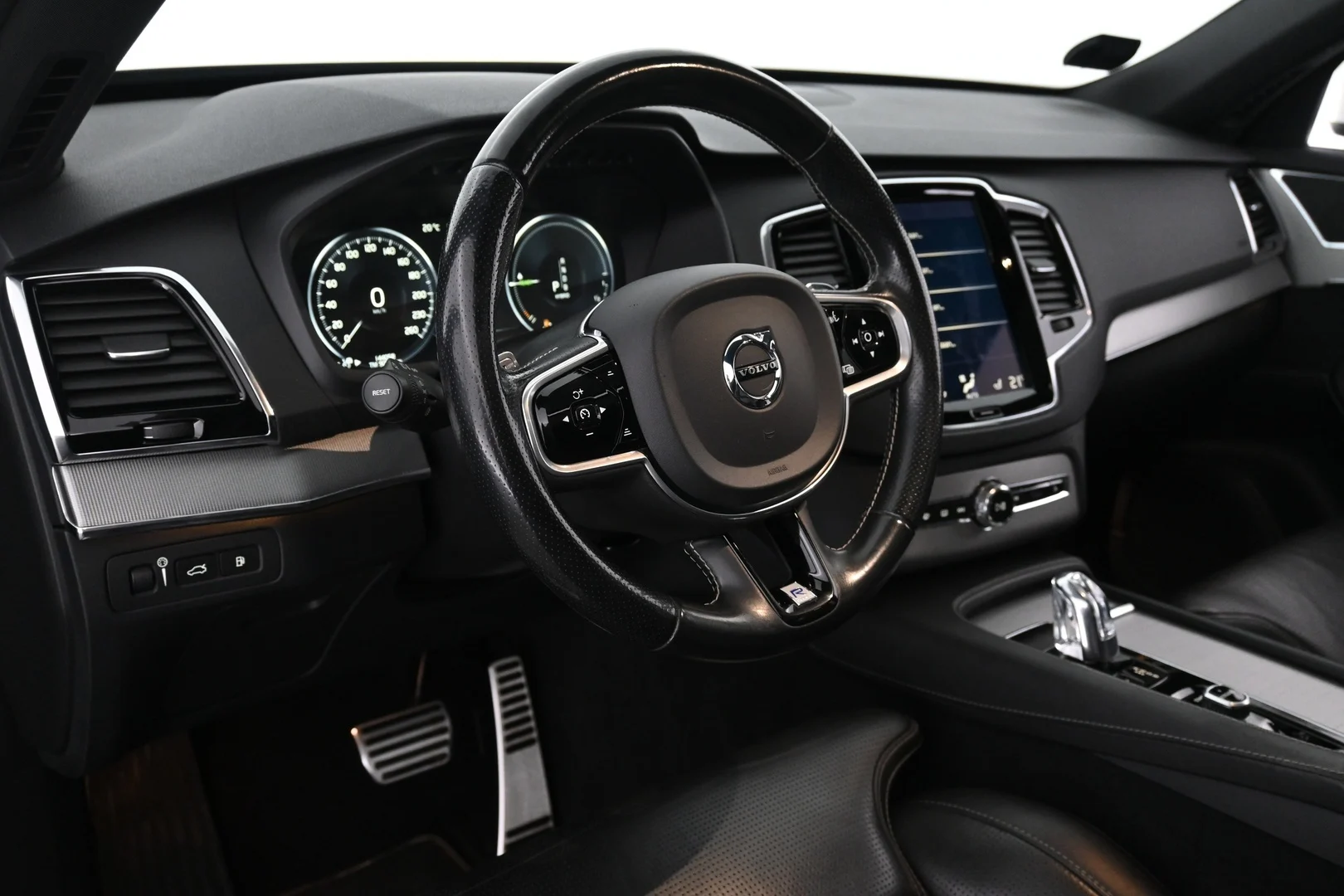 Car Image - 2SsgJc5xlq2Uqx61A9revj