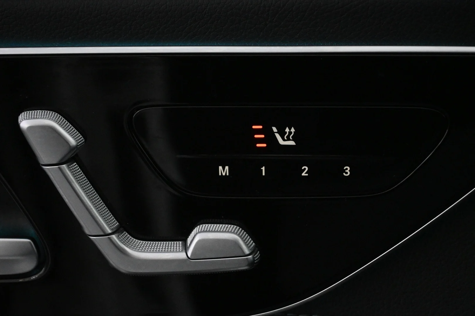 Car Image - 7h6BSTTf33UcVYLsXZ6SeN