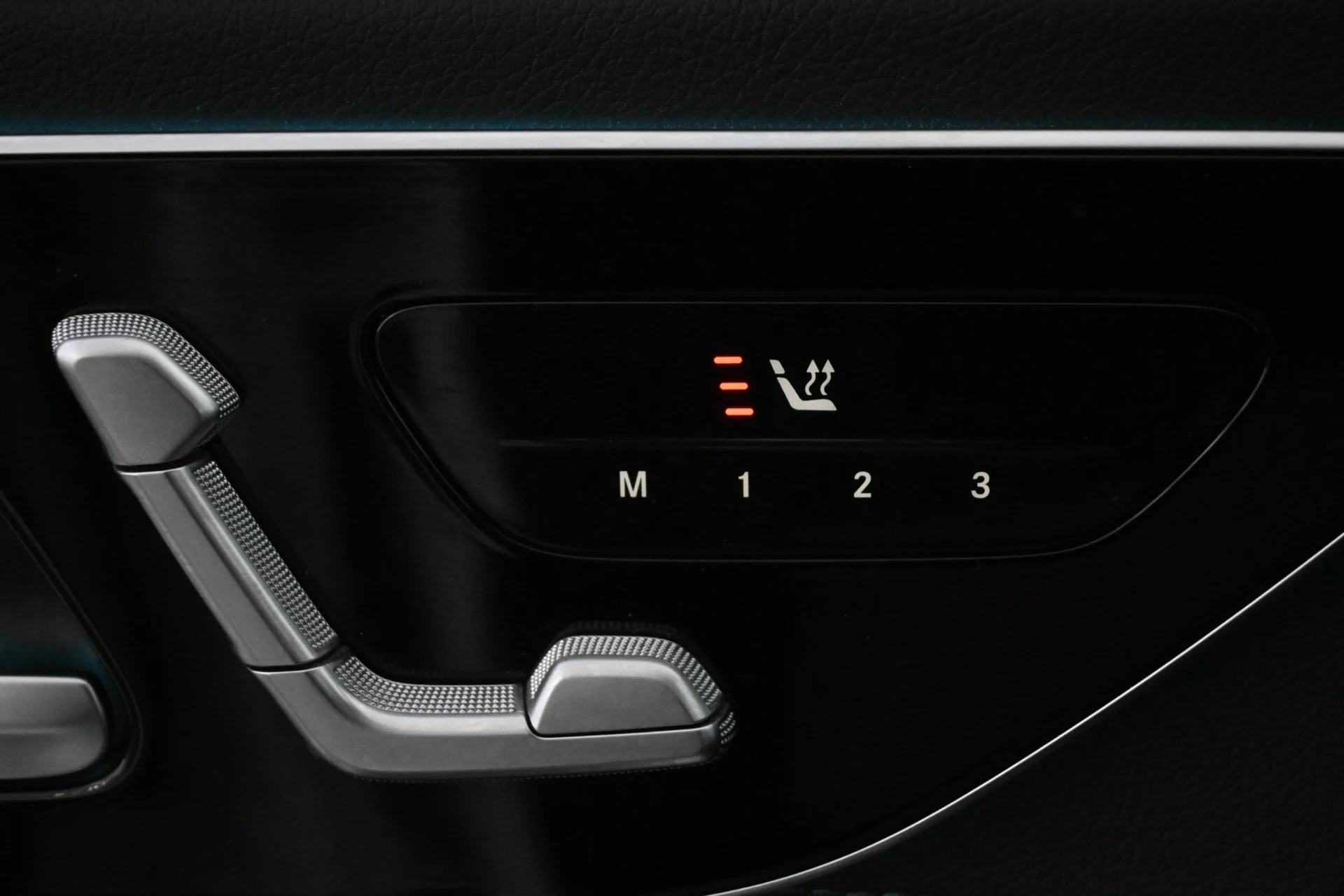 Car Image - 7h6BSTTf33UcVYLsXZ6SeN