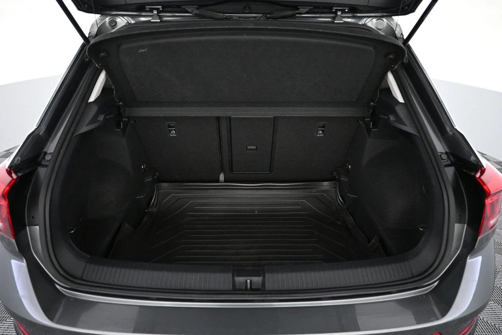 Car Image - 5FjTN7Pzw3DN8T1r8r4niG