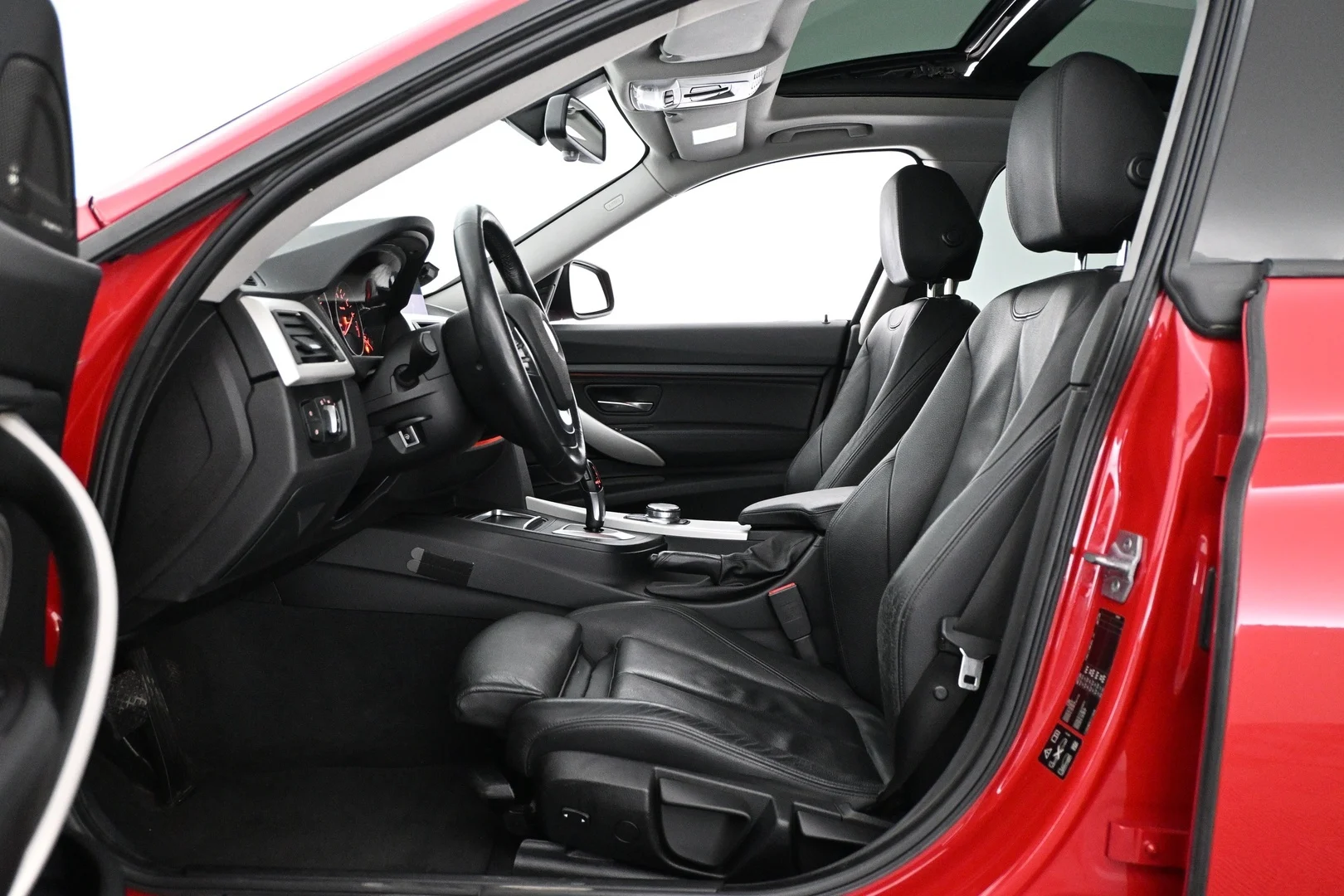 Car Image - 3ylhIqhJhIVyVphYdj8FBQ