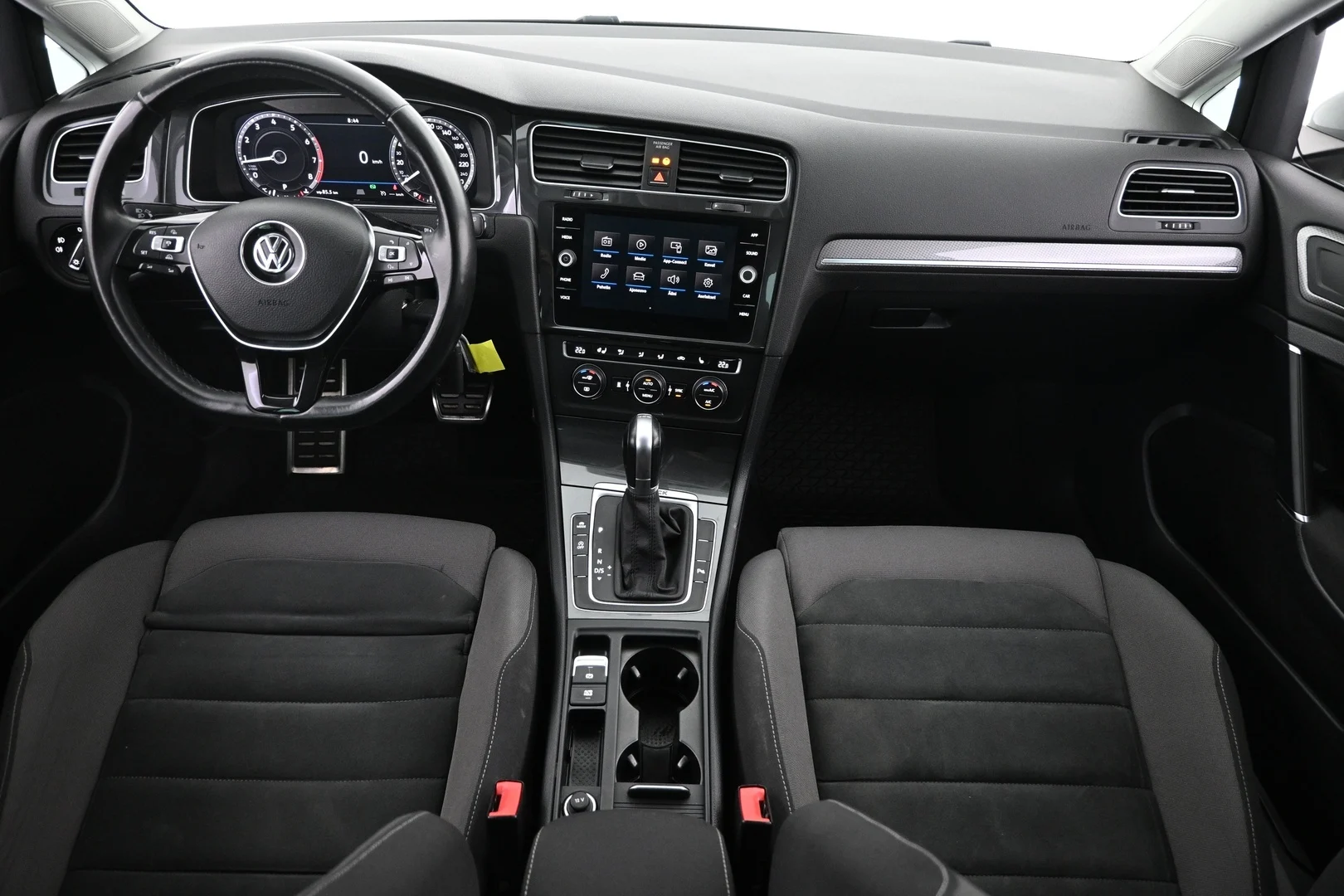 Car Image - 3xc09QO6xg85KbtzEDsQrM