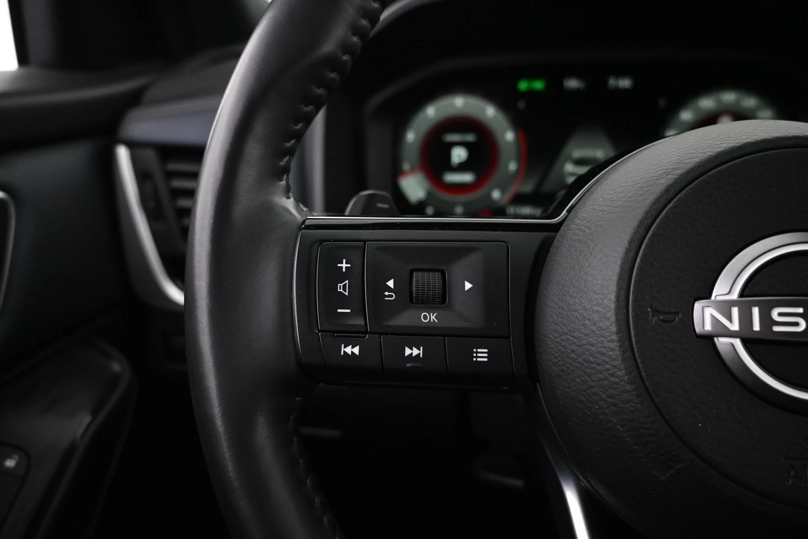 Car Image - 6lwoF4ud9Erh5lqiZNMmNv