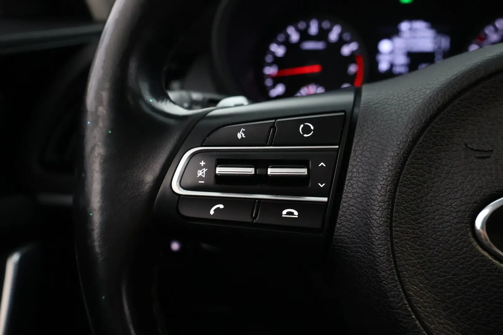 Car Image - 3Nnq1lwnS3l5zAJZ5hVF5v