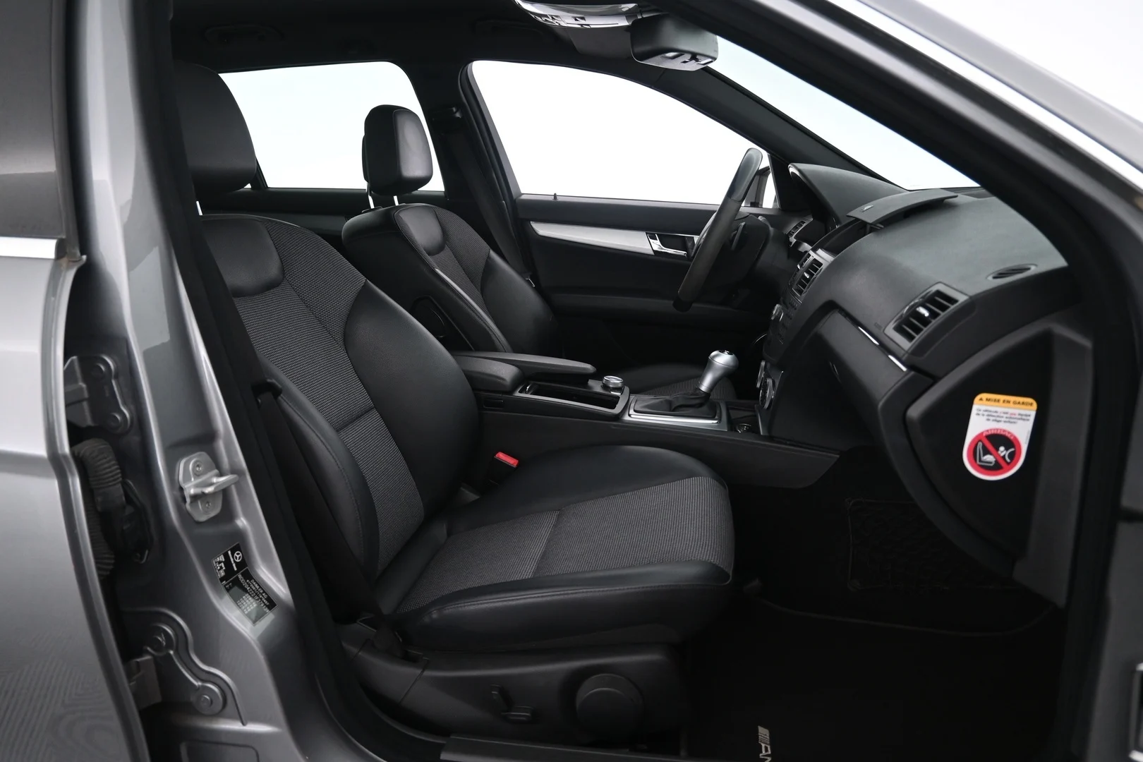 Car Image - 2dNKT6ZWrriOZL4MYTsJ6O