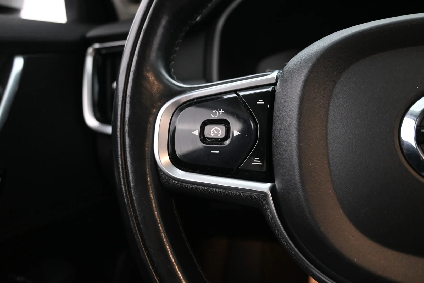 Car Image - zqrZUpkxjwQBIyNCRfWIW