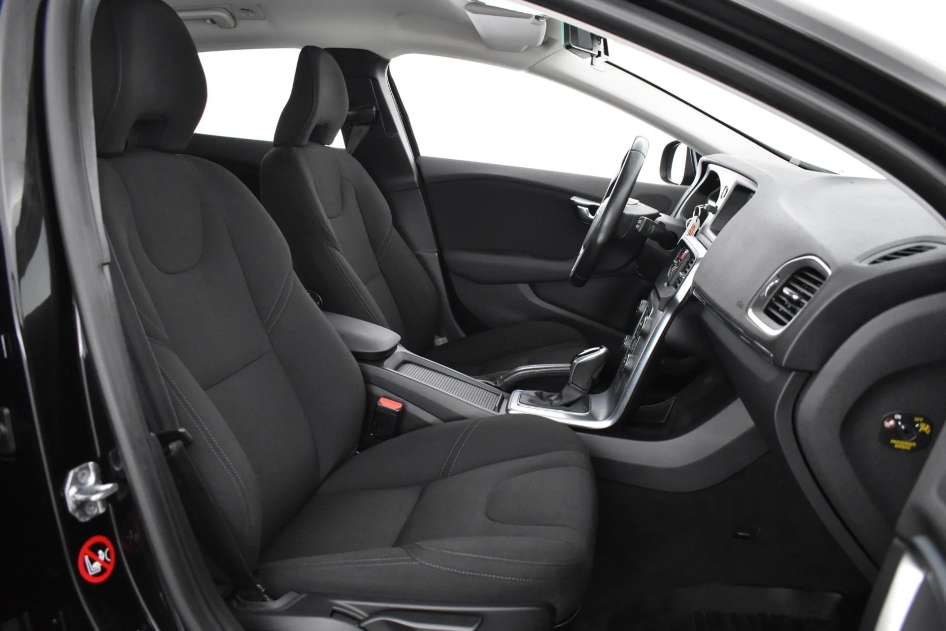 Car Image - 2HrBfaRg4gGGvfdtc3GHOh