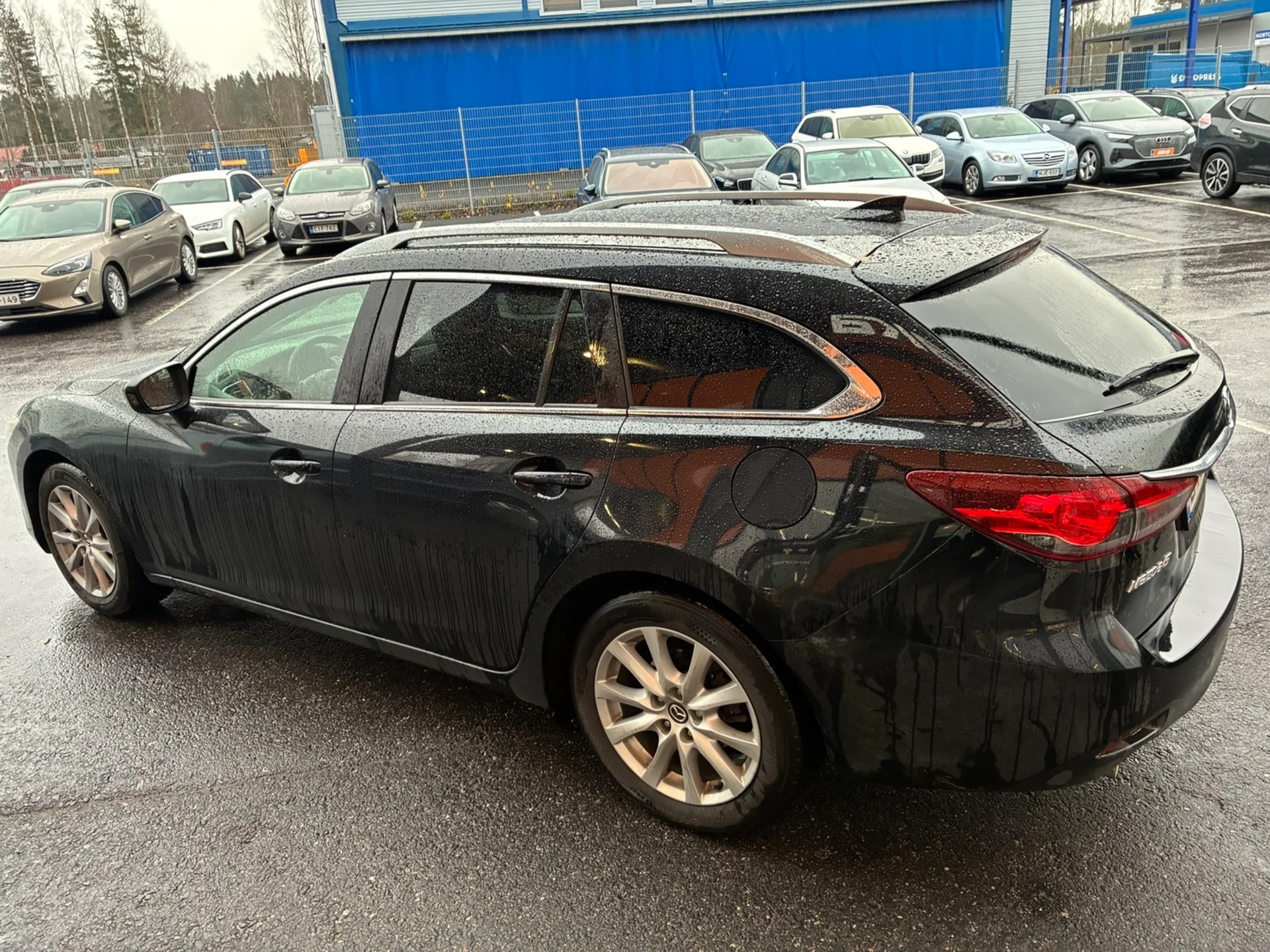 Car Image - 1QKH5SEw0i70pg6DaOl14H