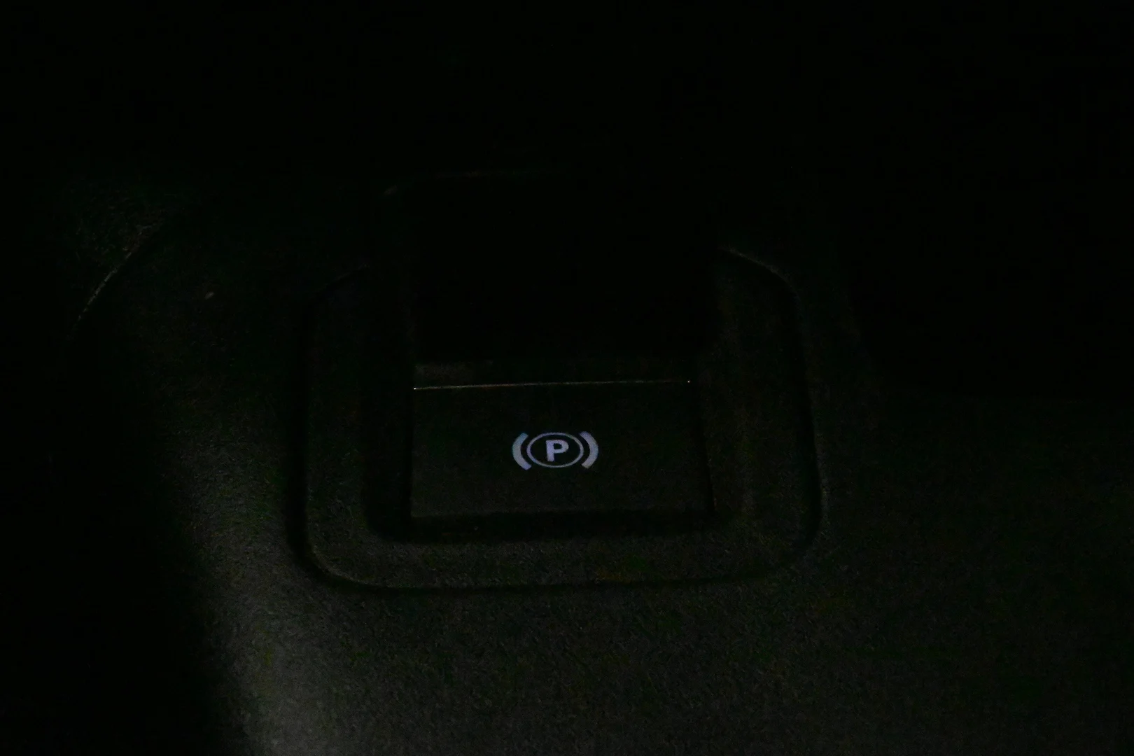 Car Image - wl6fI6B2vvo1b4GtOoTxW
