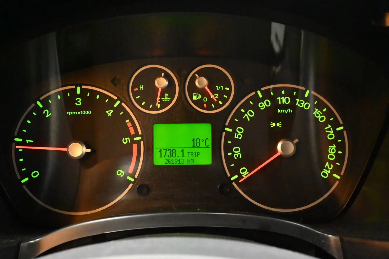 Car Image - 57NhcbujiIYekWr3r7UvJ7