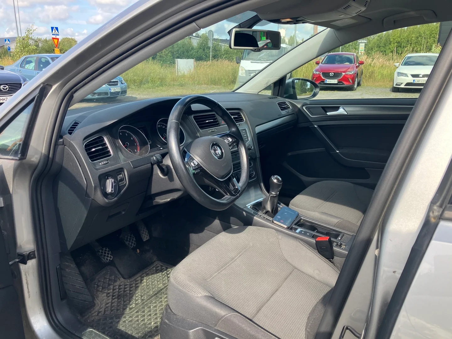 Car Image - 28NlMzOSWs0bDava2oebpK
