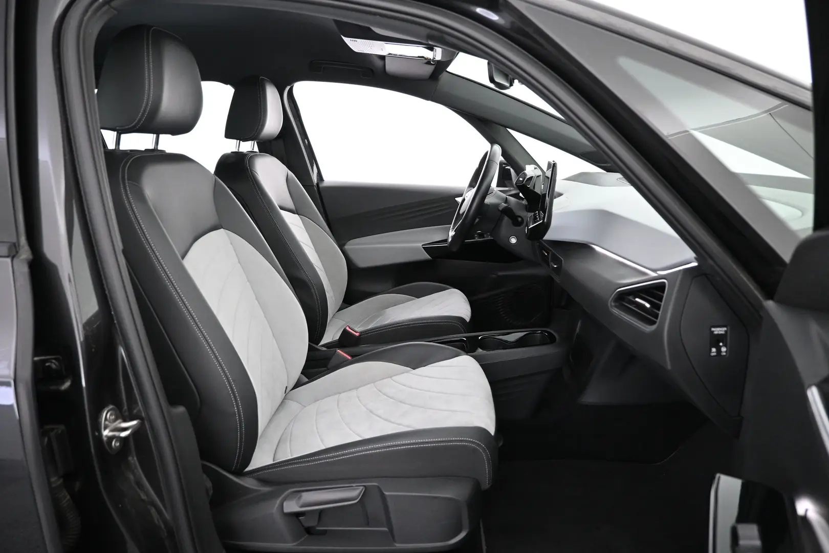 Car Image - 4L6WGZ1tkTPmdvB71VNZNh
