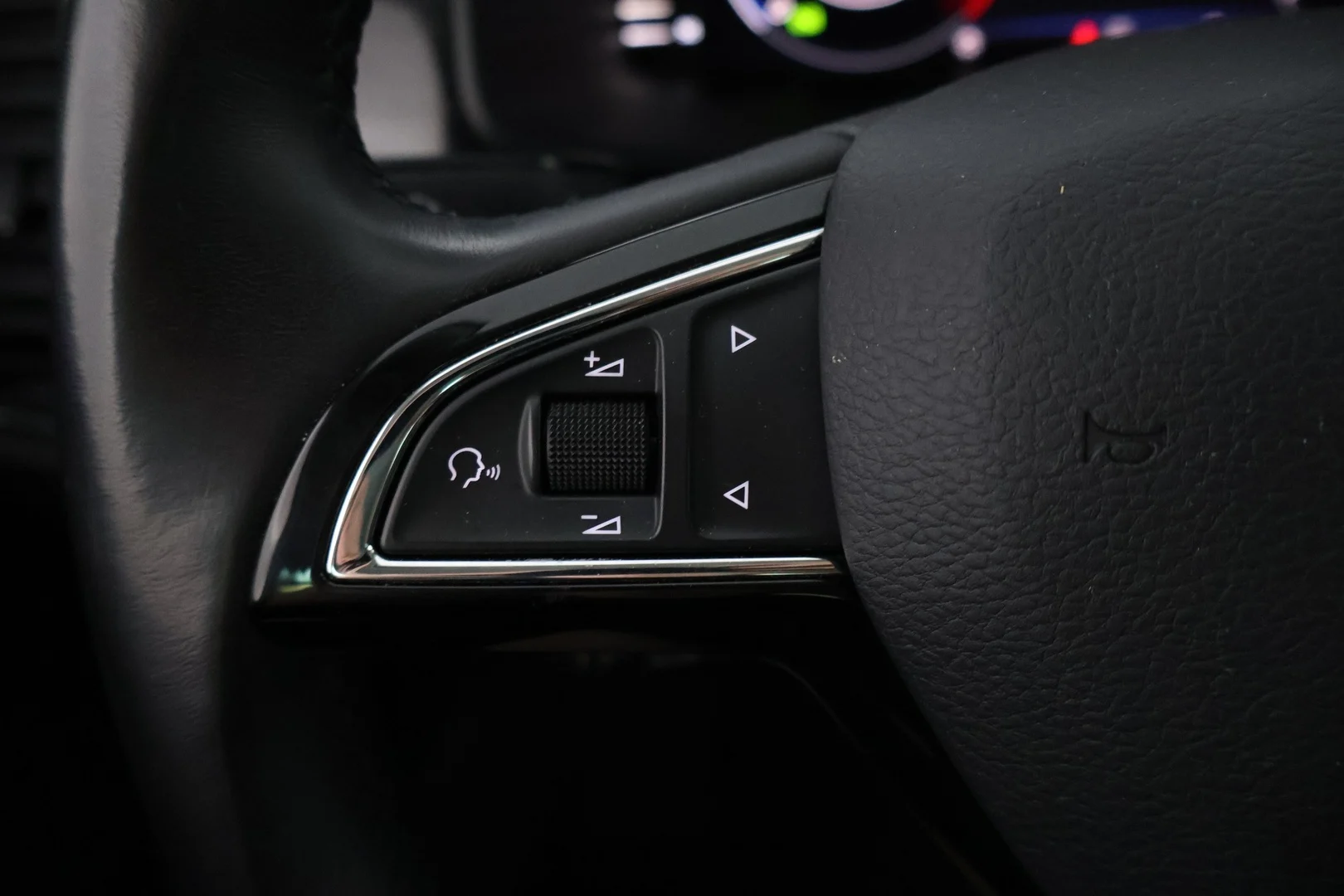 Car Image - 62urdYdRuncX3BusWFU8bM