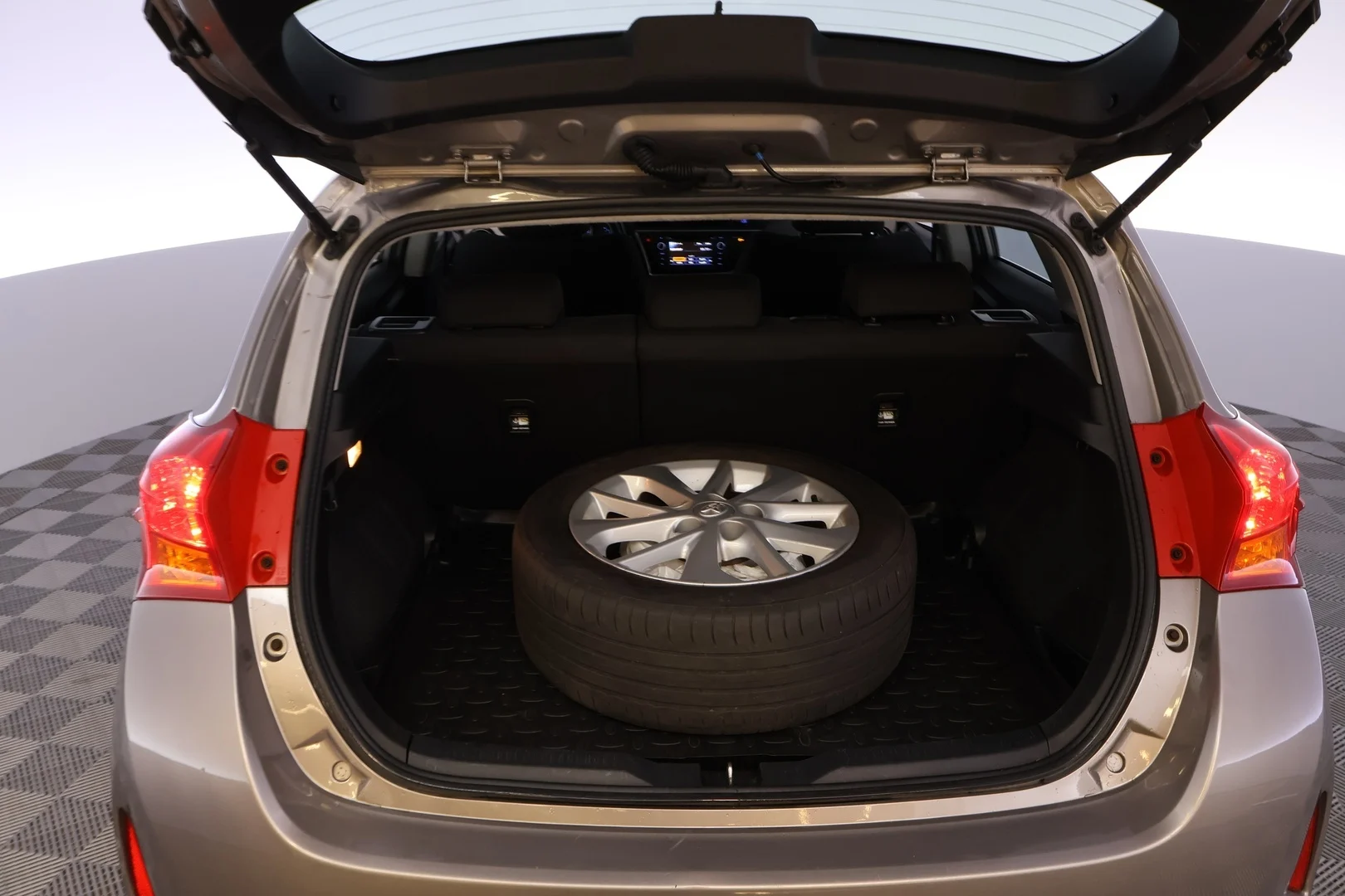 Car Image - 1qi8X2HXhoDRlzuSRG4sLU