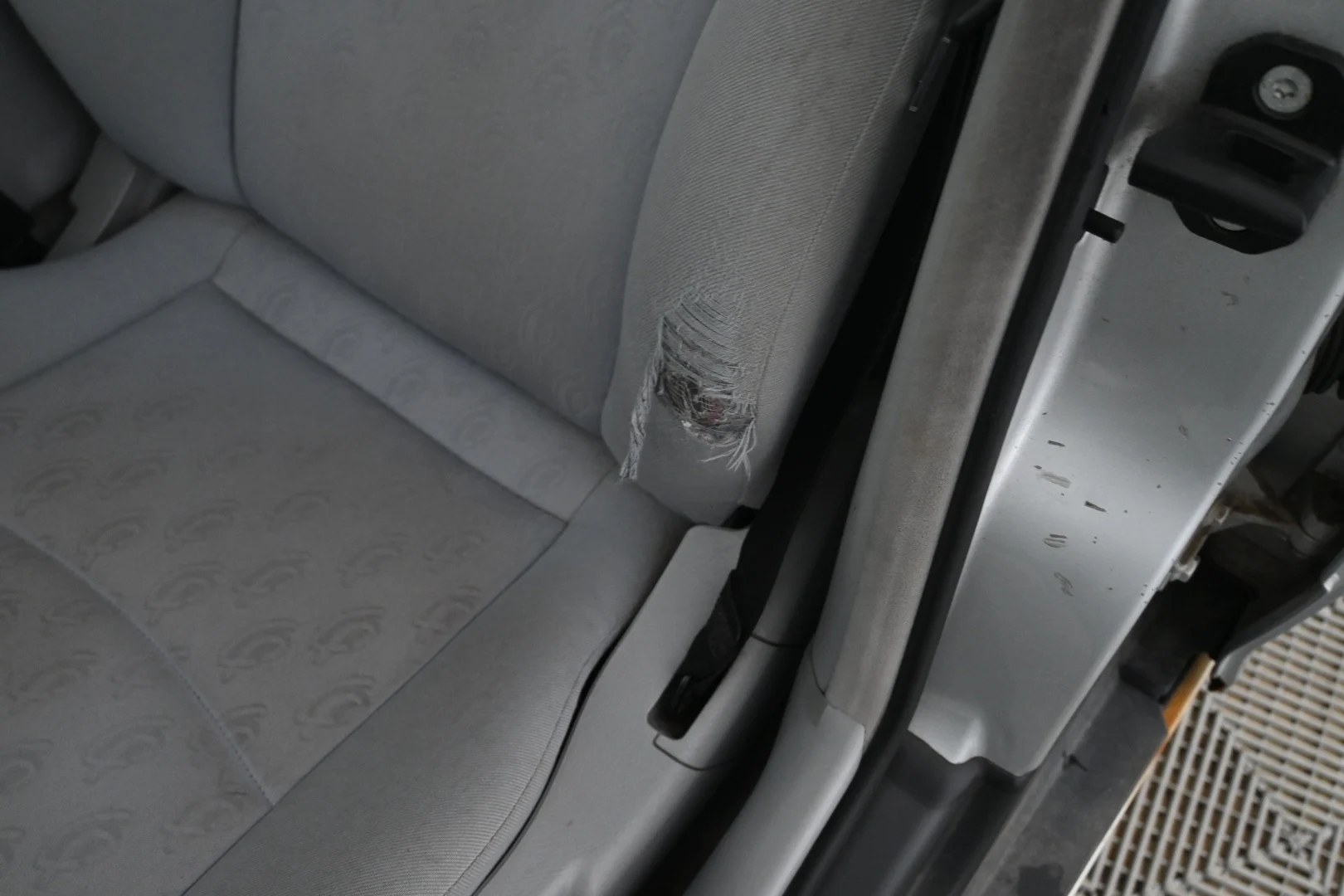 Car Image - 4V7nJNrYnd6tFV0SDgCmUy