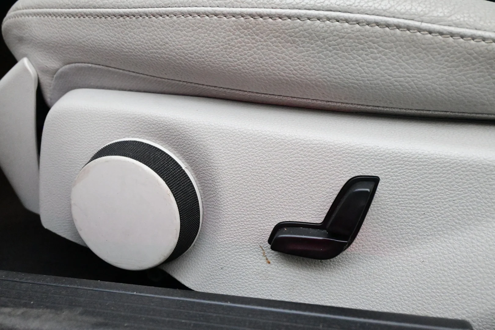 Car Image - 4akd8dqgzXy9COHV6QAsP6