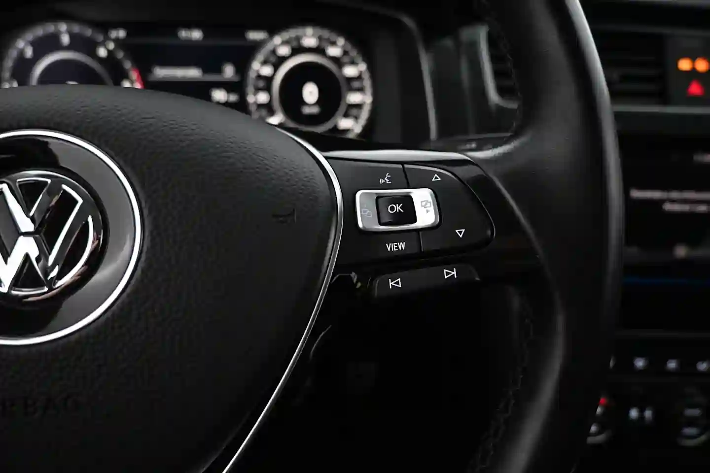 Car Image - 2S6X8MfyvurvvN472OWNHt