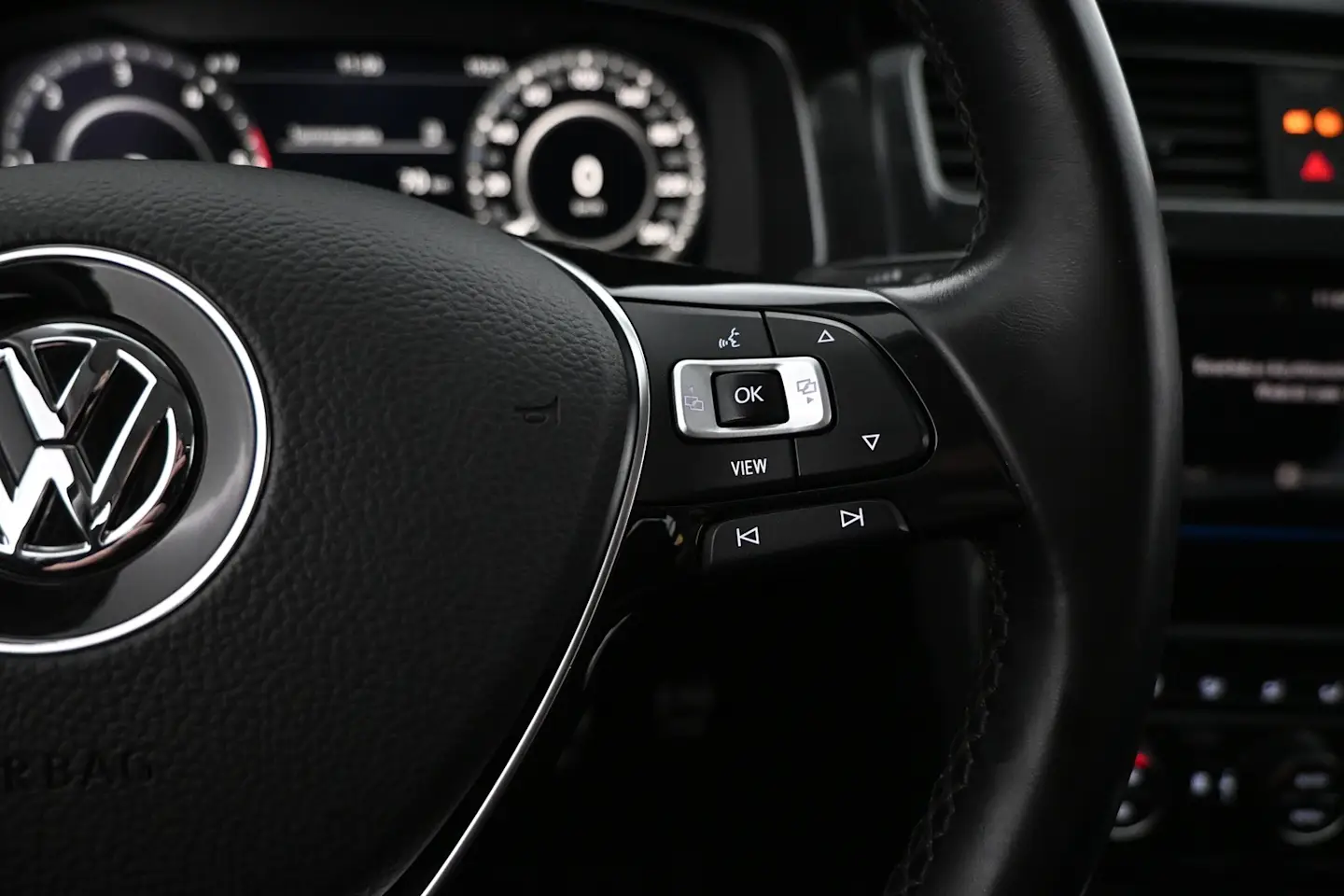 Car Image - 2S6X8MfyvurvvN472OWNHt