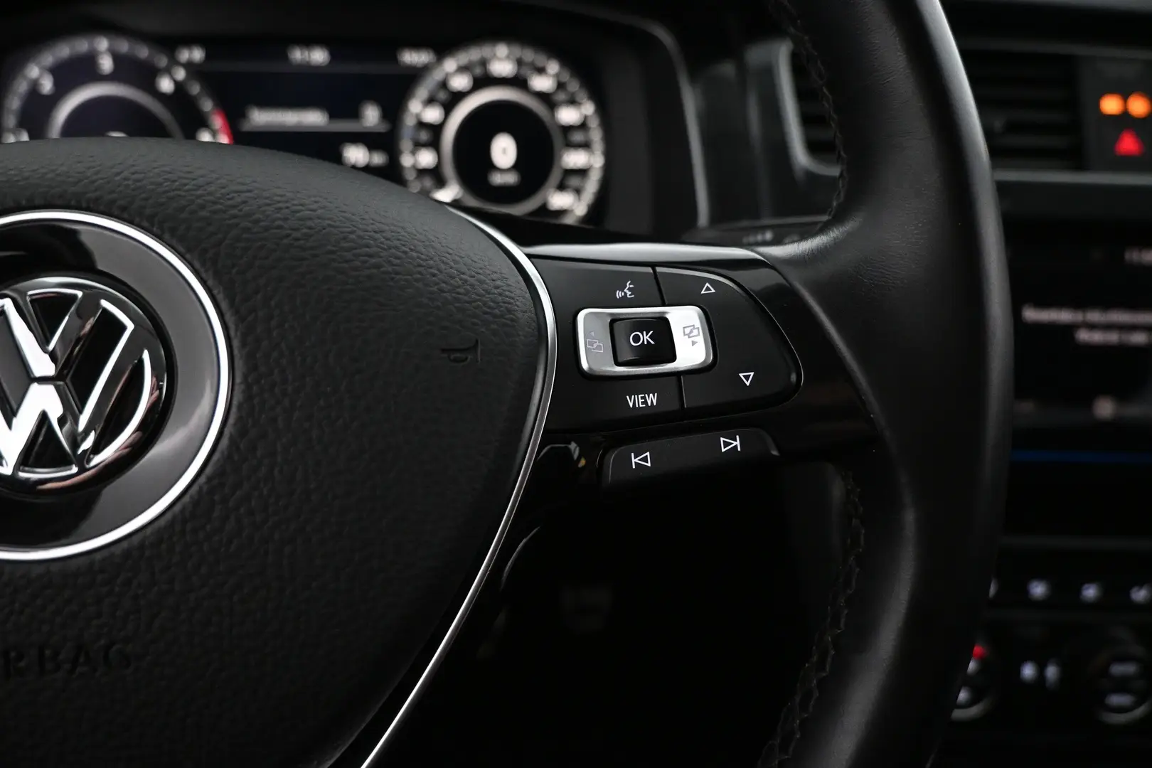 Car Image - 2S6X8MfyvurvvN472OWNHt