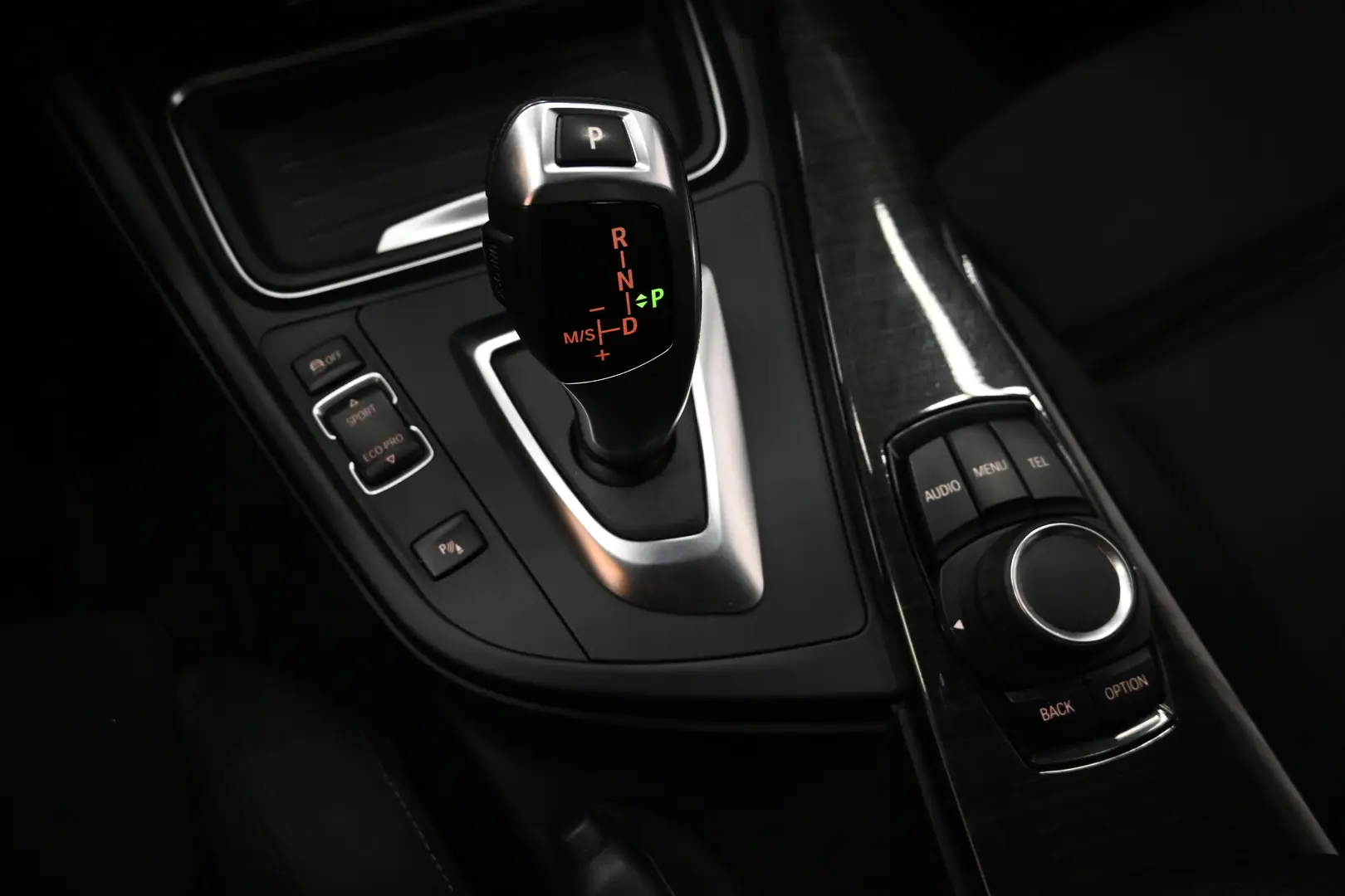 Car Image - 2hk04wf8gkFAzkGKnn7iHJ