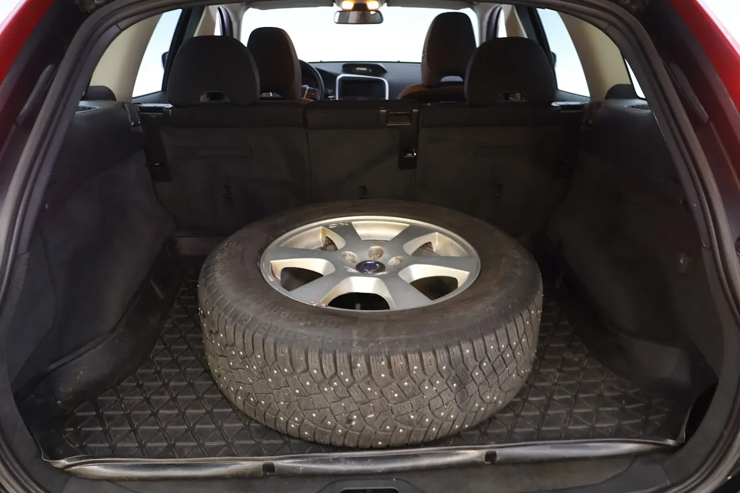 Car Image - Z398X6pXXtfDRMHD5YCeE