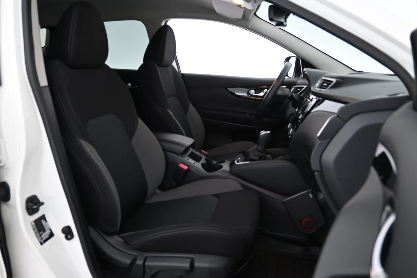 Car Image - 4js7UzV0JCAroWHY2TjNa3
