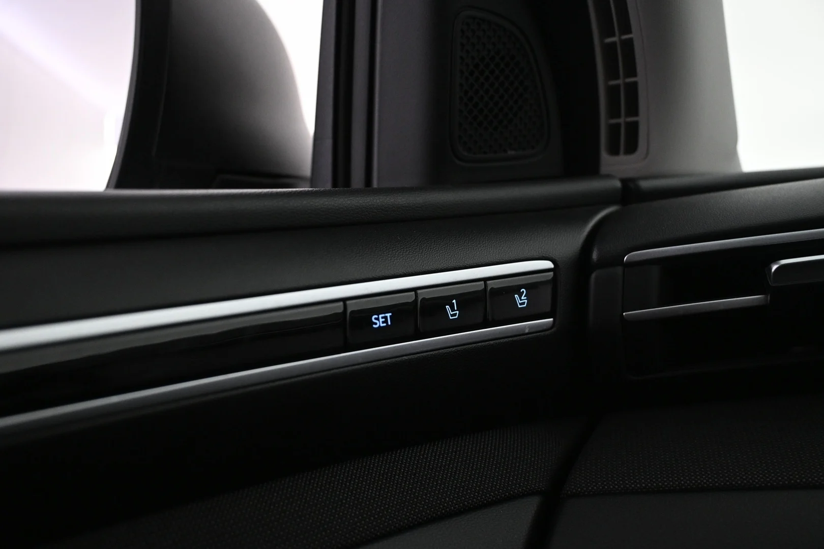 Car Image - wX2bSXeTbuqsNyJOjzAdz