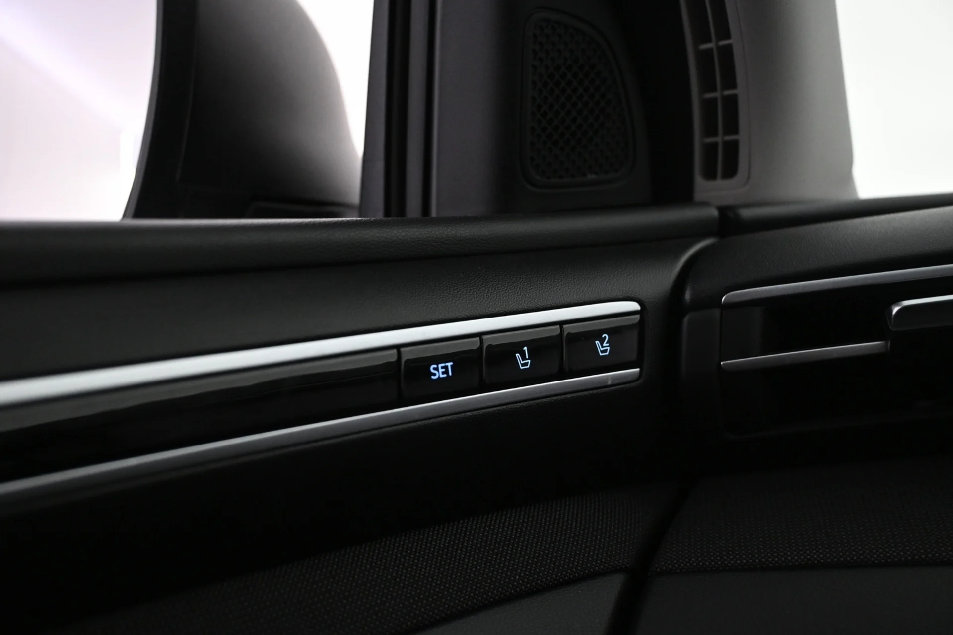 Car Image - wX2bSXeTbuqsNyJOjzAdz