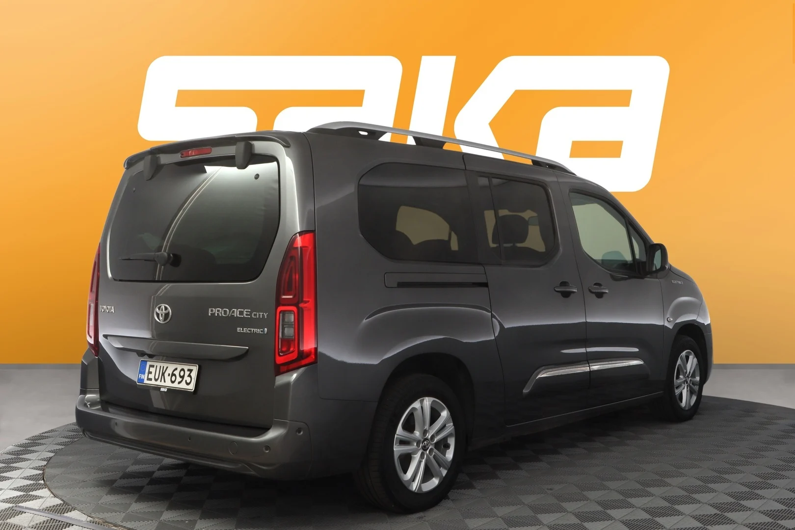 Car Image - Fv9yevDEAGmUGHeiCs9cu