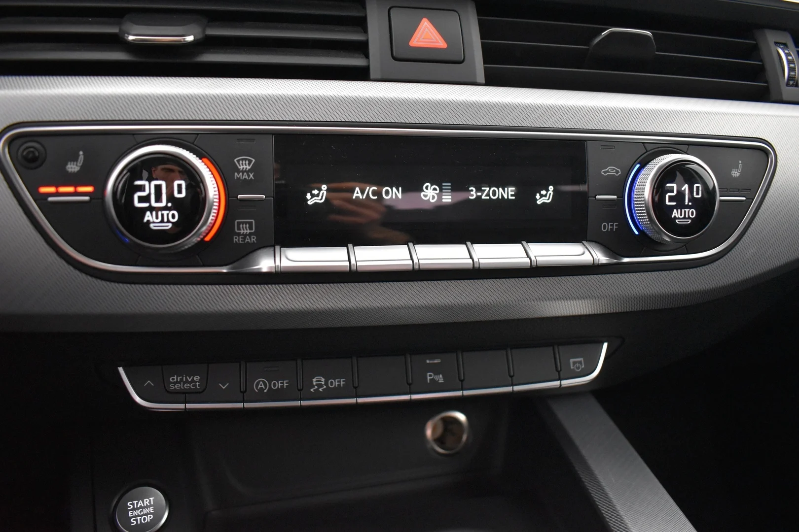 Car Image - CbWrgIT26ZKjsg0X15c85
