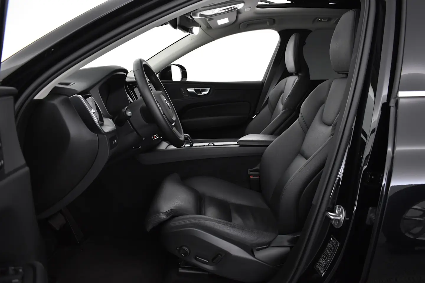 Car Image - UkDHRV7B0gWjFV2qsPc2e