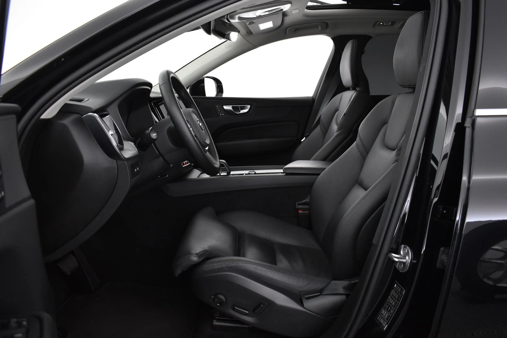 Car Image - UkDHRV7B0gWjFV2qsPc2e