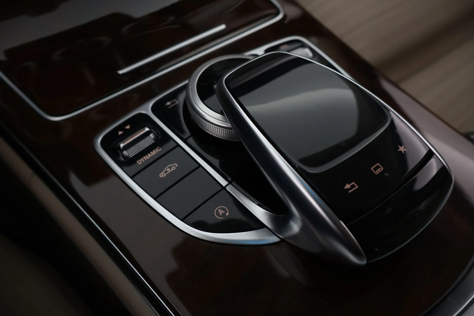 Car Image - 3zFJT5t2oHSzsKCHSpiC45