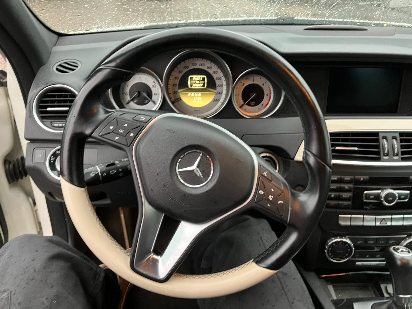 Car Image - 7qOiFUoyXphE14Cixm8m5I