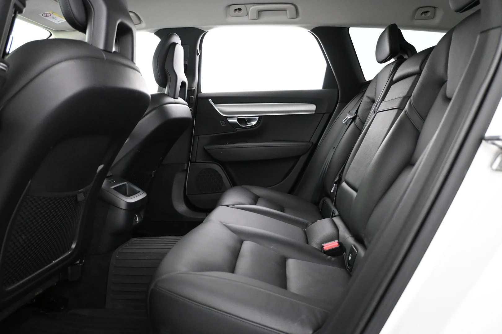 Car Image - 4lqpnqEyINC54VNyyfP62t