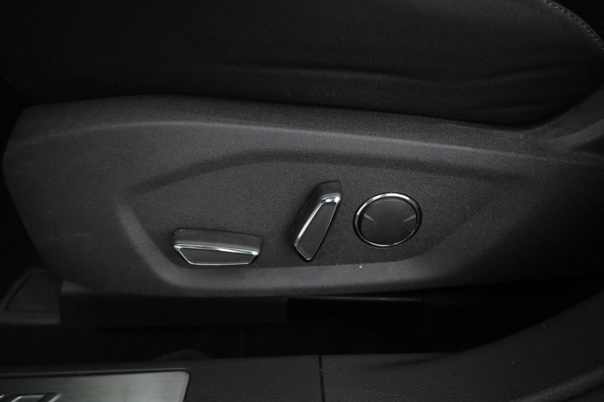 Car Image - 5XYTyAP5RneZygYeT55rAK