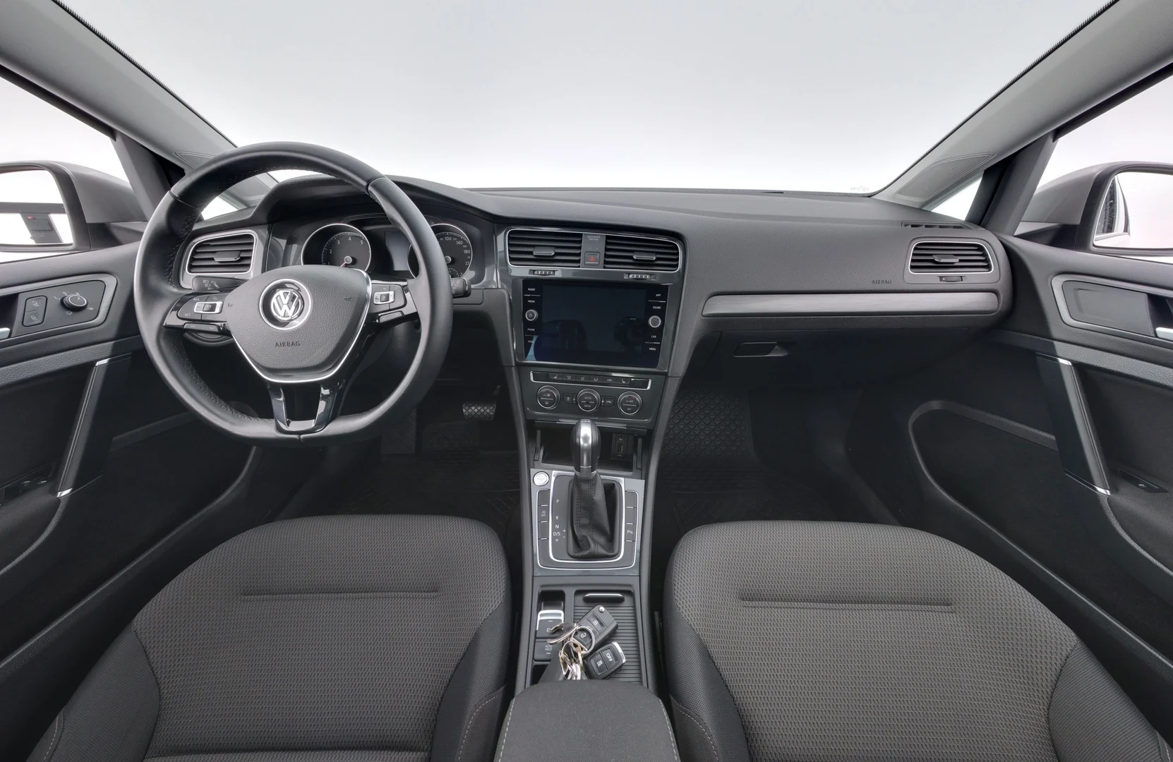 Car Image - 3PUVgrPcMiEPAXT110xNHr