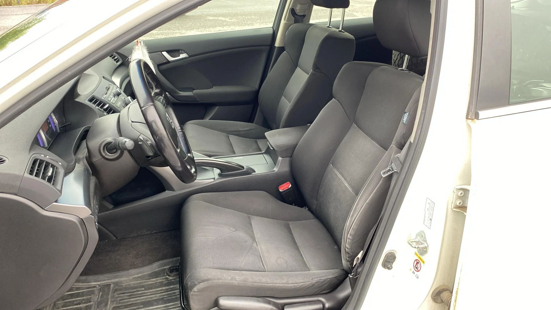 Car Image - 63ZprX9vYS9MKCOVg92ltb