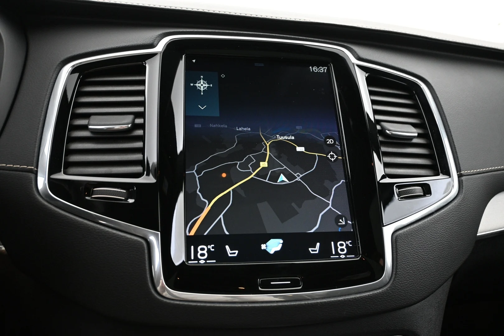 Car Image - OA0GS9tcnkzoU4BYm9eBL