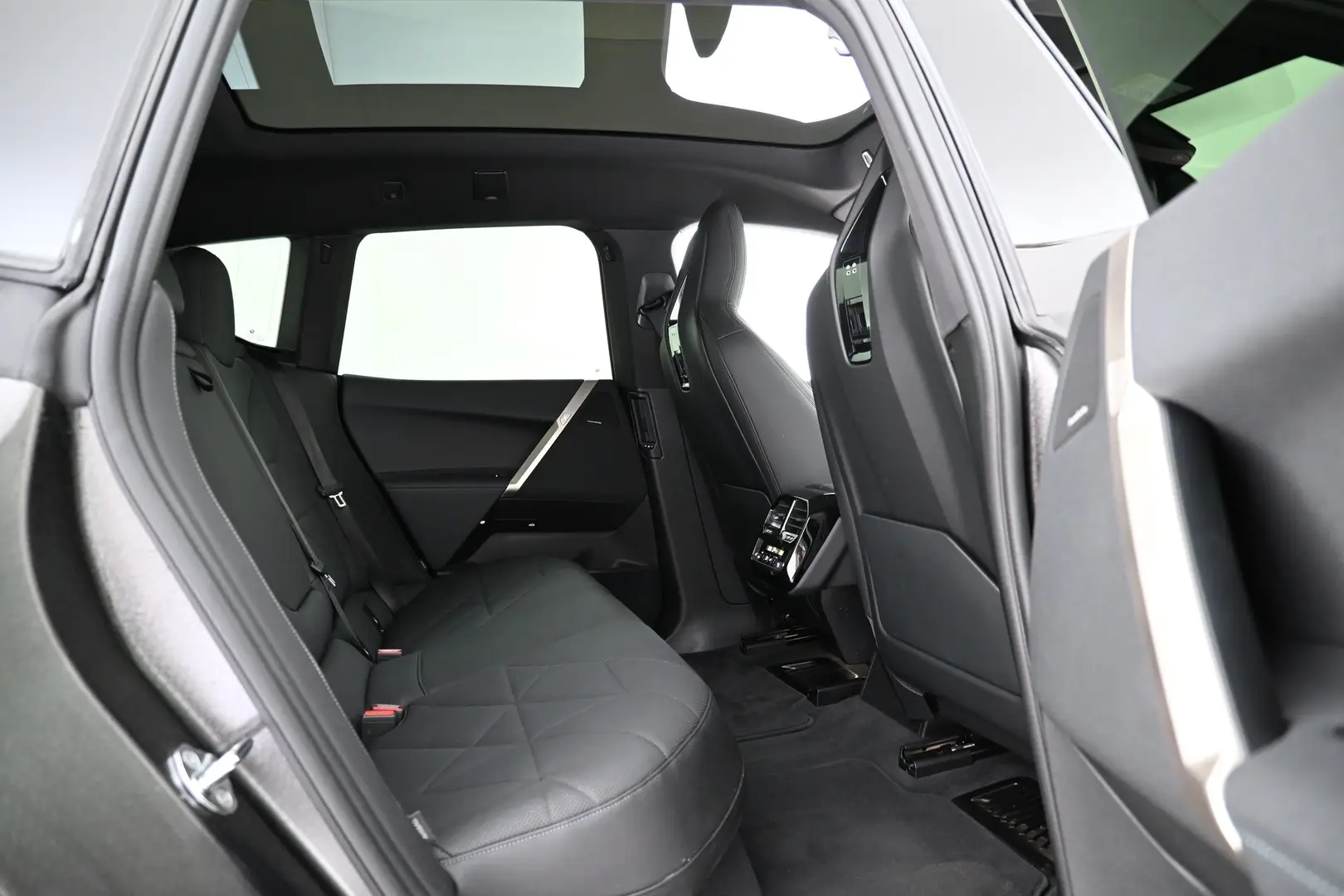Car Image - 3haqg4N3qE4od8C3zxFC8L