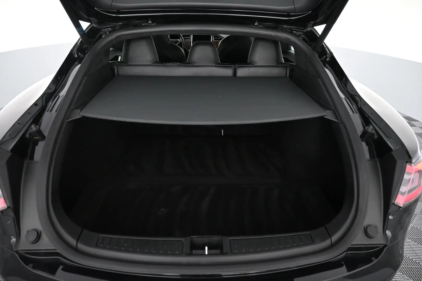 Car Image - 29f4RVg6wlP06ZmdjAbuqW