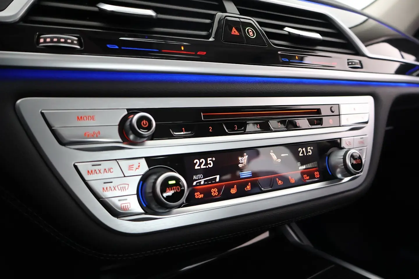 Car Image - 4n5DGxEY0OZAcxM1u6HMUb