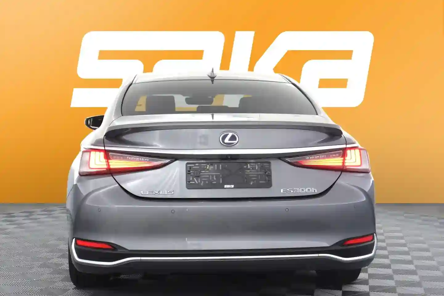 Car Image - iDVTGOn2b5sG4IIegPqFf